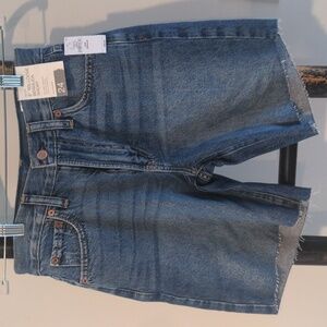 NWT Gap 8" Bermuda Shorts Size 24/00